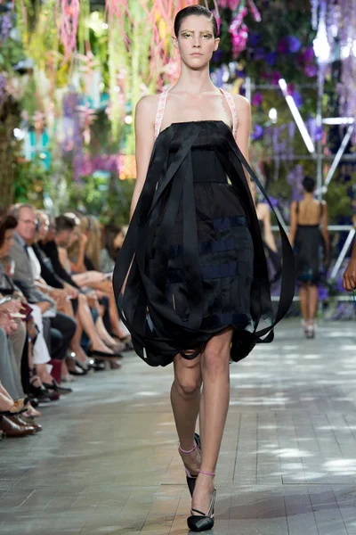 Look 38